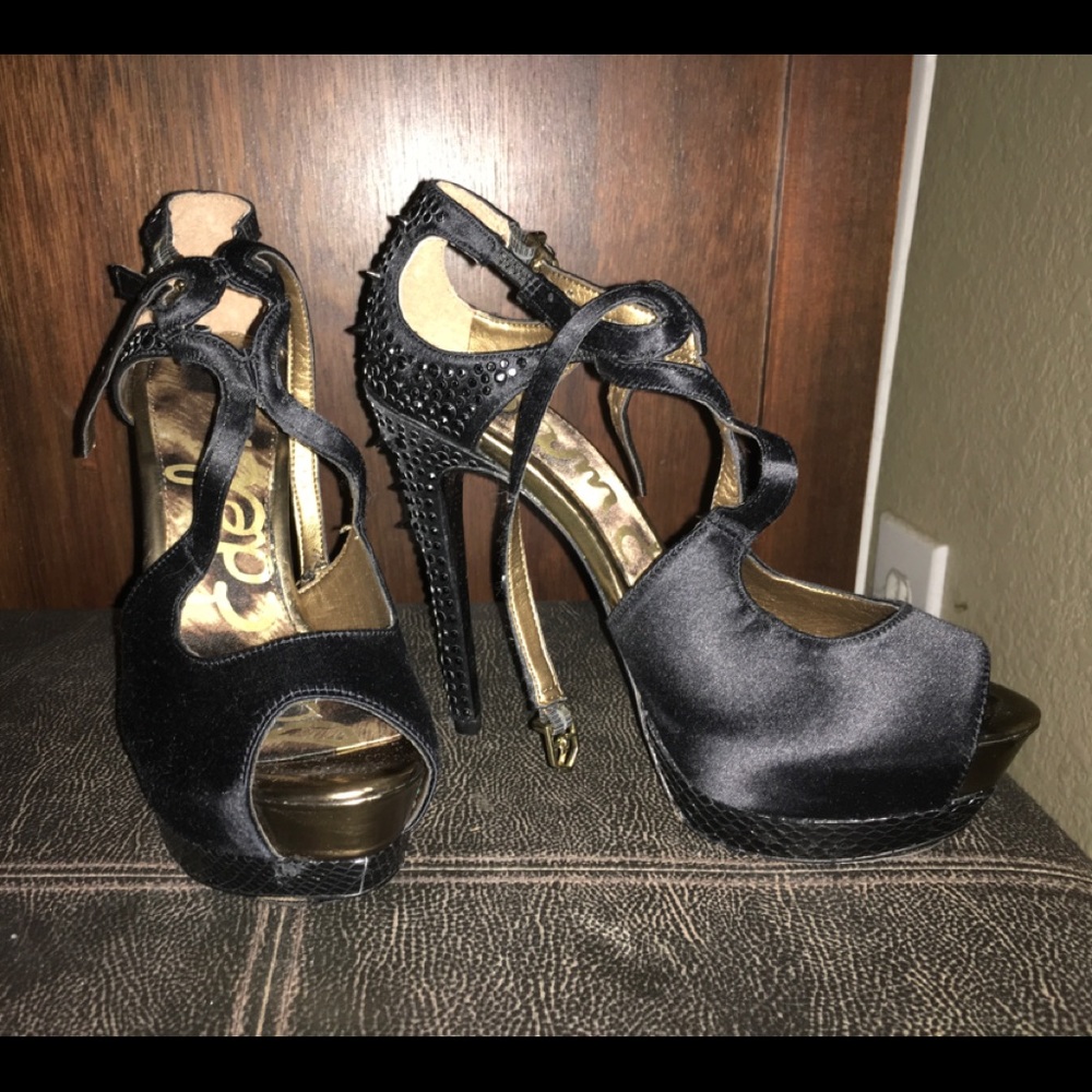 Sam Edelman Satin studded sandal